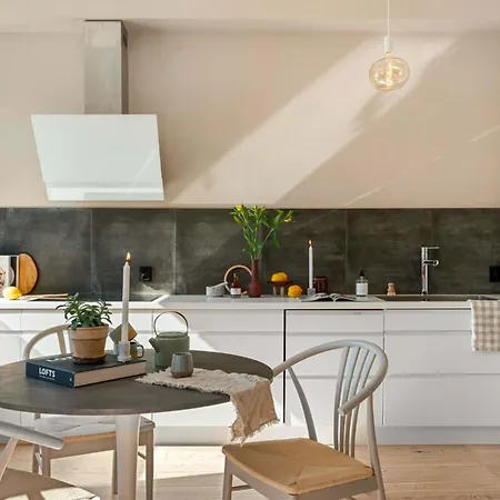 Roomsly - Bright Downtown With Rooftop Terrace Appartement Bergen