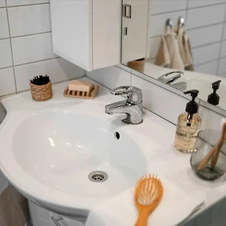 Appartement Roomsly - Bright Downtown With Rooftop Terrace *
