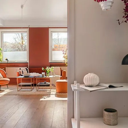 Roomsly - Bright Downtown With Rooftop Terrace * ברגן