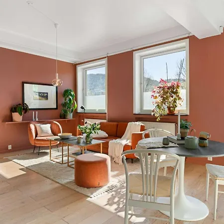 Roomsly - Bright Downtown With Rooftop Terrace Берген